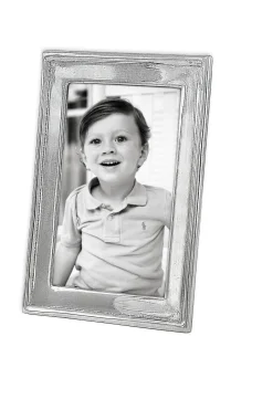 GIFTABLES Jason 4 x 6 Vertical Frame