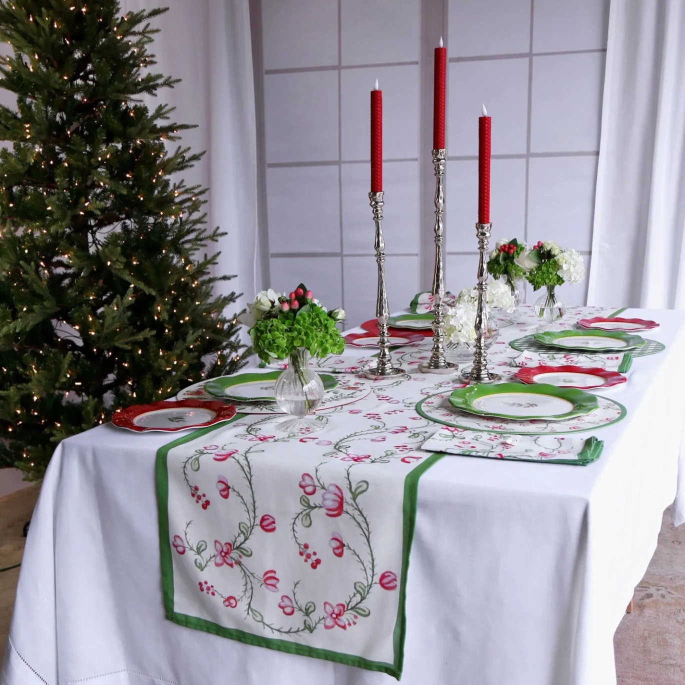 LINEN Norelle Runner 108 x 18 (Green and Red Floral)