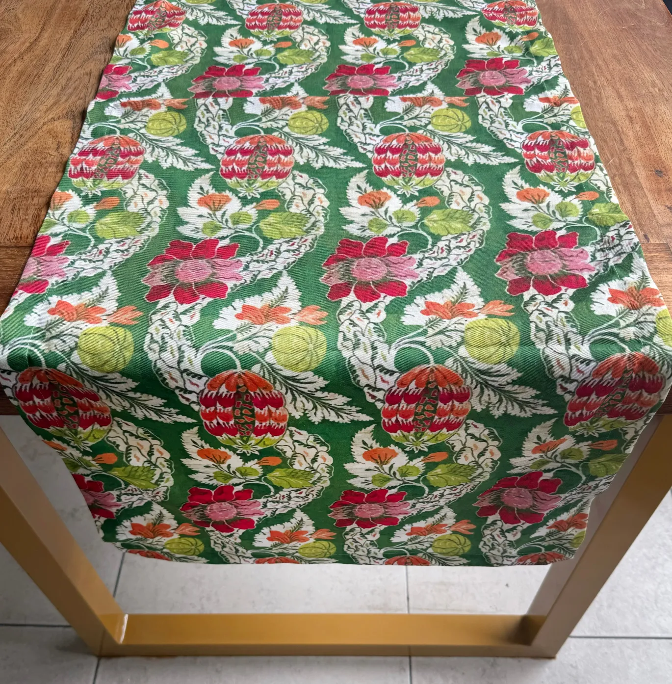 LINENS Laurent Runner Floral