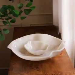 RESIN Alabaster Bowl with Dip White Swirl