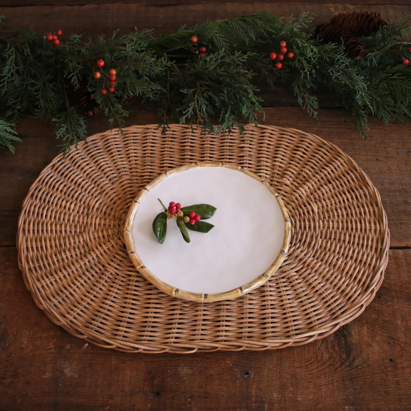 VIDA Bamboo 9" Salad Plate Set of 4 (White and Natural)