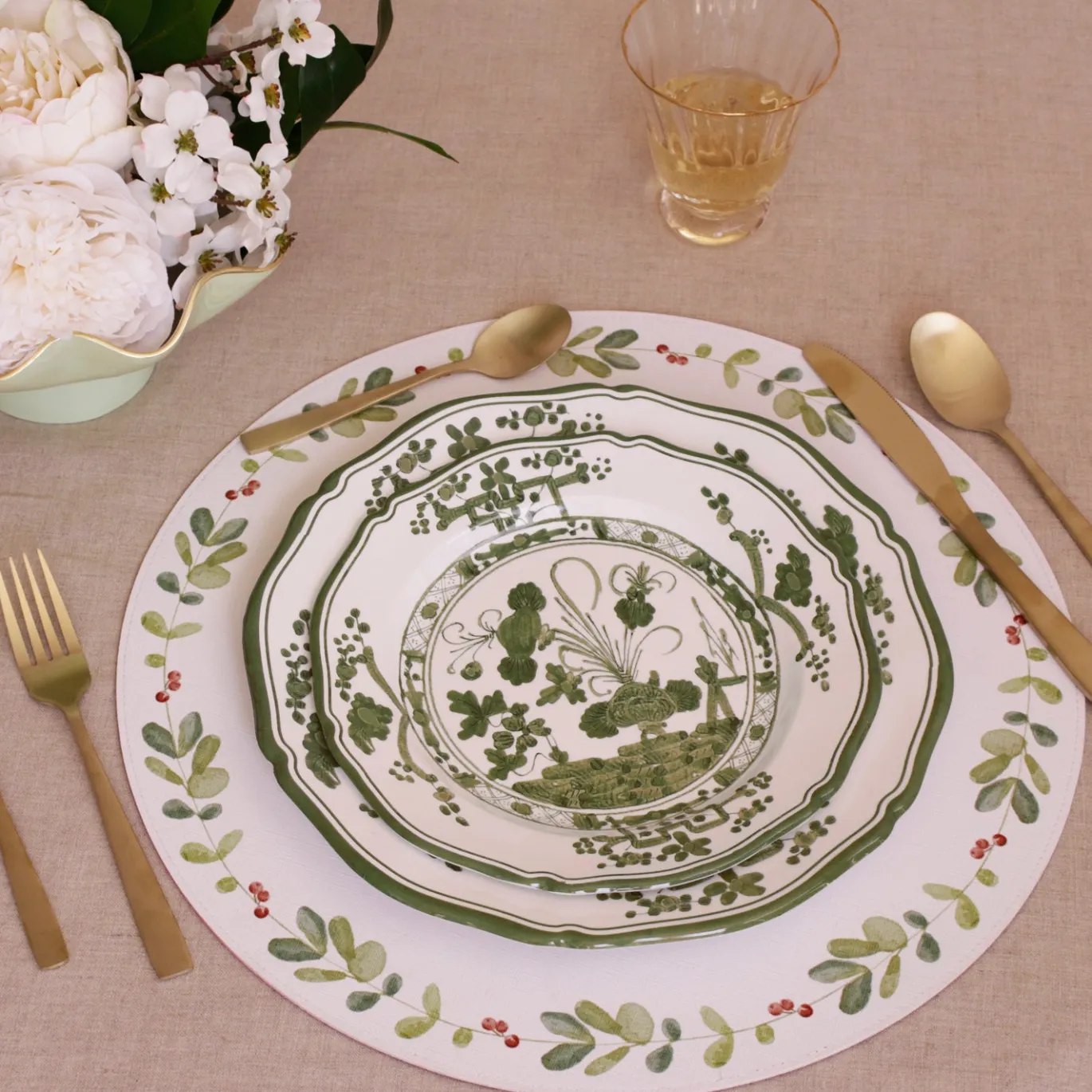 VIDA Faenza 9" Salad Plate Set of 4 White and Green