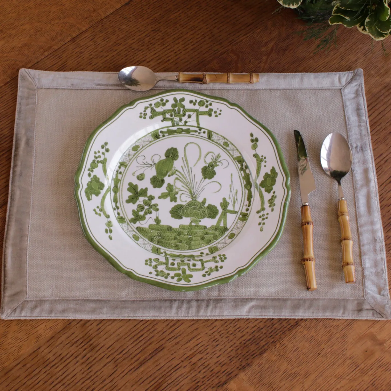 VIDA Faenza 9" Salad Plate Set of 4 White and Green
