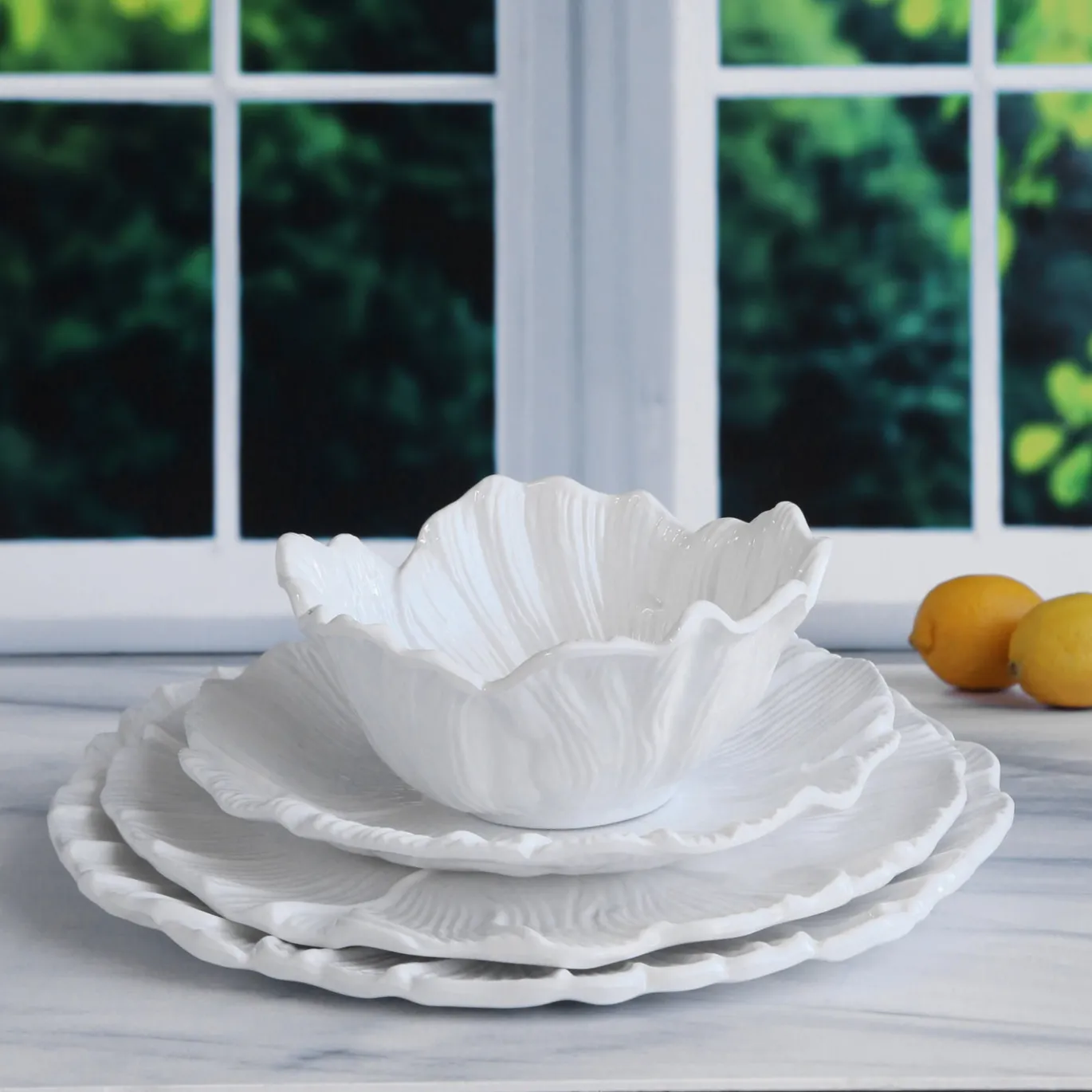 VIDA Lettuce 13" Charger Set of 4 (White)