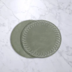 VIDA Round Embroidered Swirl 15.5" Round Placemats Set of 4 (Green)