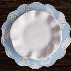 VIDA Shells & Scallops Reversible Round Placemats Set of 4 (Blue & Whi